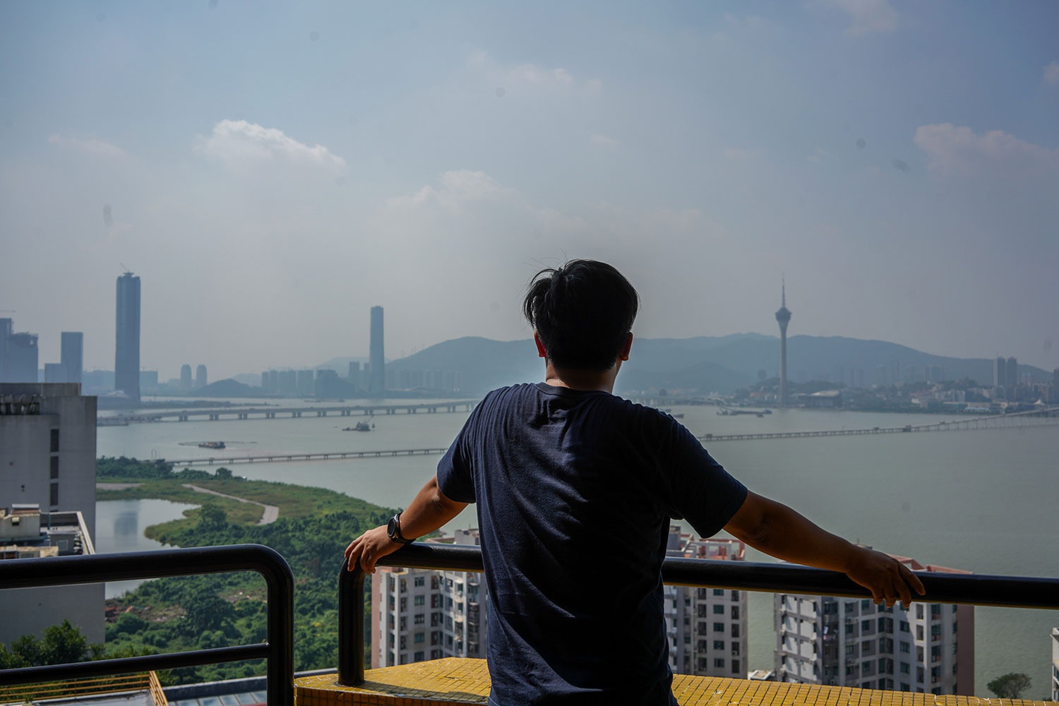 【】牢冒在《抓抓地牢》中